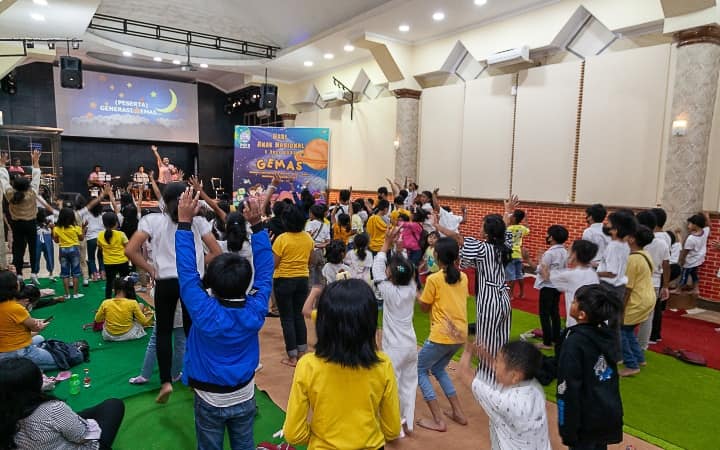 Tri Dharma gemas